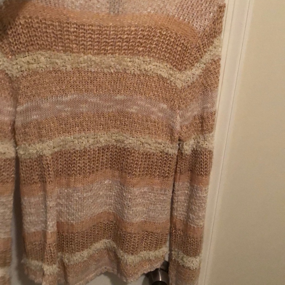 Macy’s Sweater - Picture 3 of 3